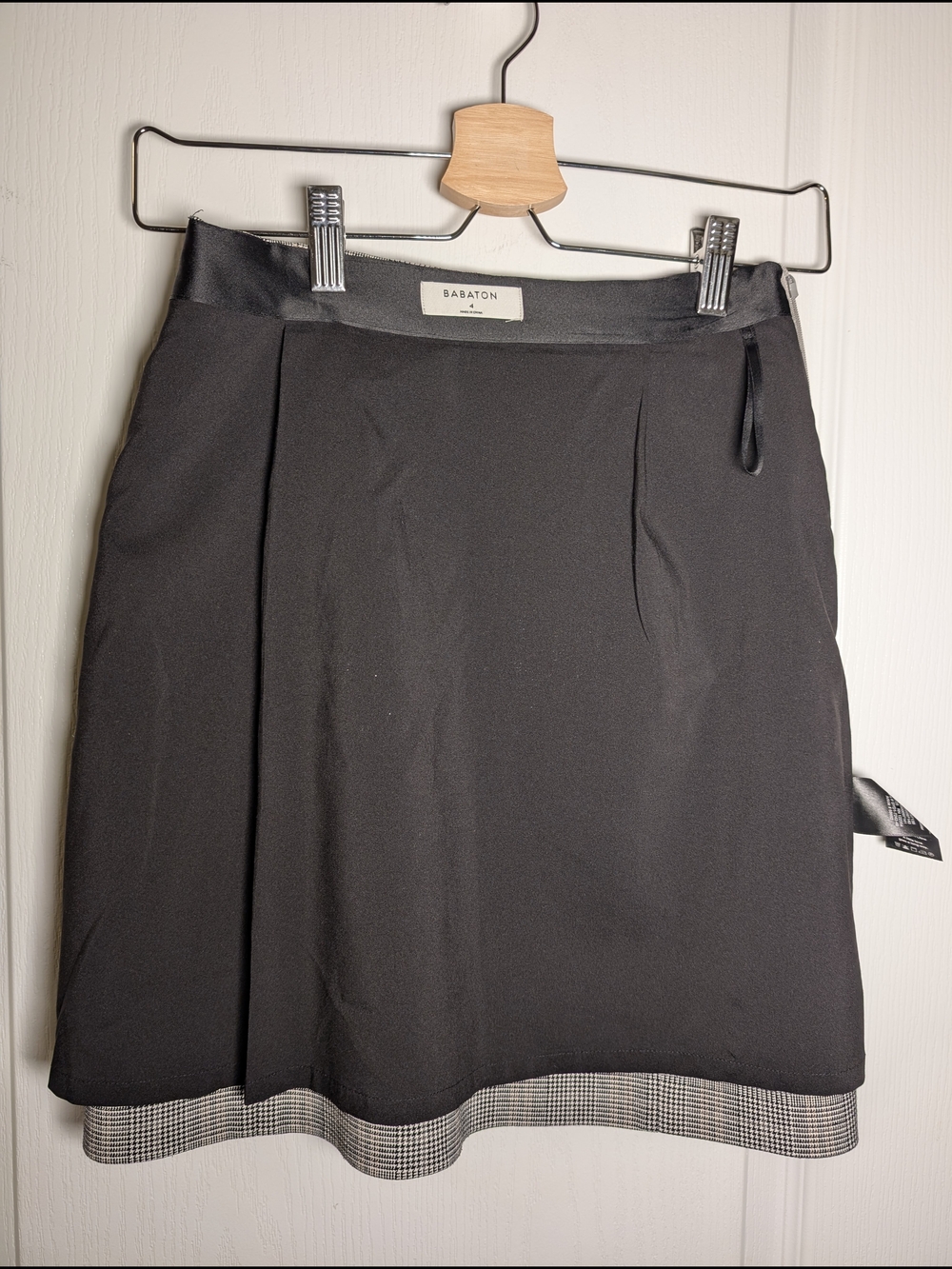 Aritzia Plaid A-Line Skirt in Gray and Tan - Picture 6 of 11